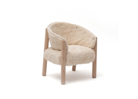 Chaise SABA Fur Milk en bois massif