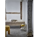 Pione beige bouclé chaise longue sofa