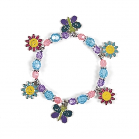 Activités Filles - Création d'un bracelet avec des perles et des papillons