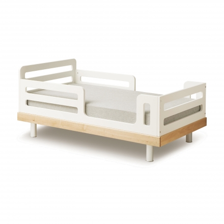Classic birch junior Bed by Oeuf NYC