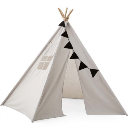 Grand Tipi d'indien en toile blanche avec guirlande de fanions