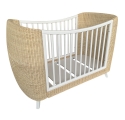 Lit bébé évolutif COQUILLAGE cèdre et cannage rotin  60 x 120 cm