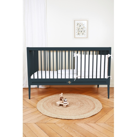 Lit bébé évolutif Gustavienne X Tartine et Chocolat avec matelas - Bouleau bleu profond